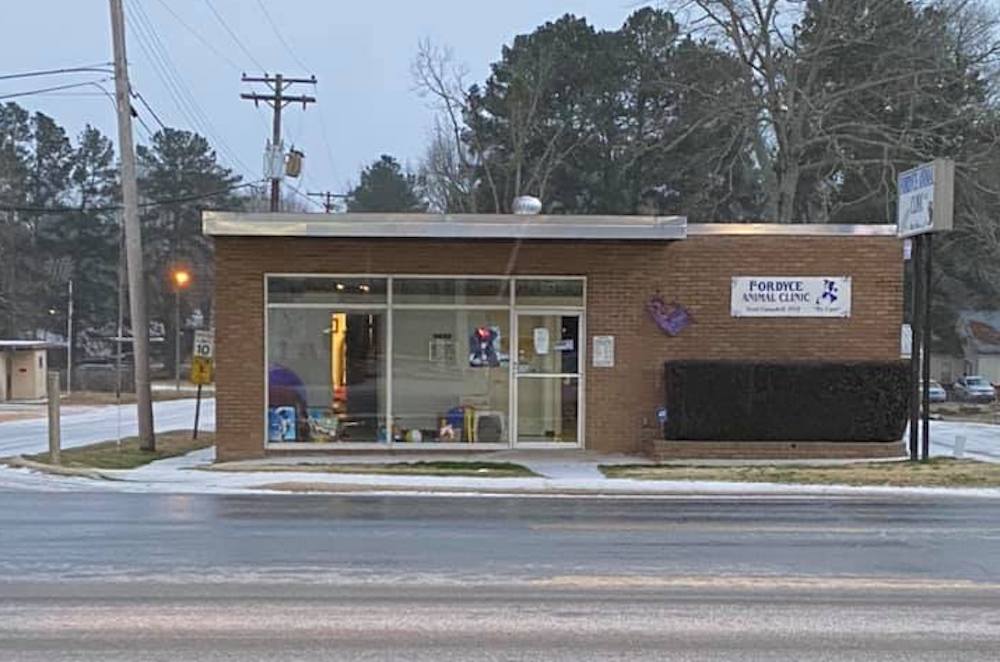 Owners of Warren and Monticello Animal Clinics acquire Fordyce Clinic