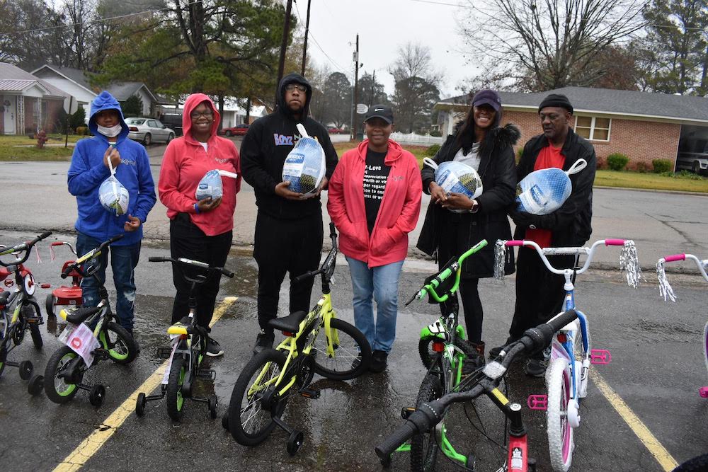 BOHEMIA Cares gives bicycles and turkeys away Saturday in Warren