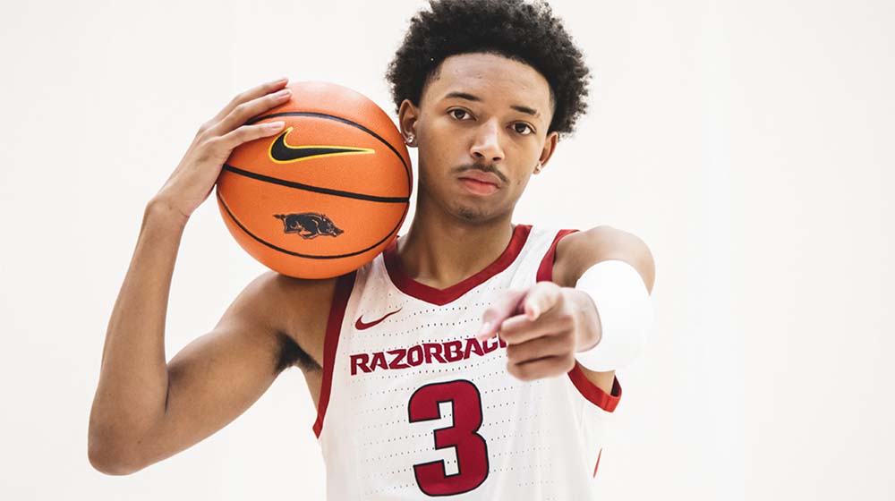 Razorback MBB signee Smith 1 of 5 finalists for National Player of the Year