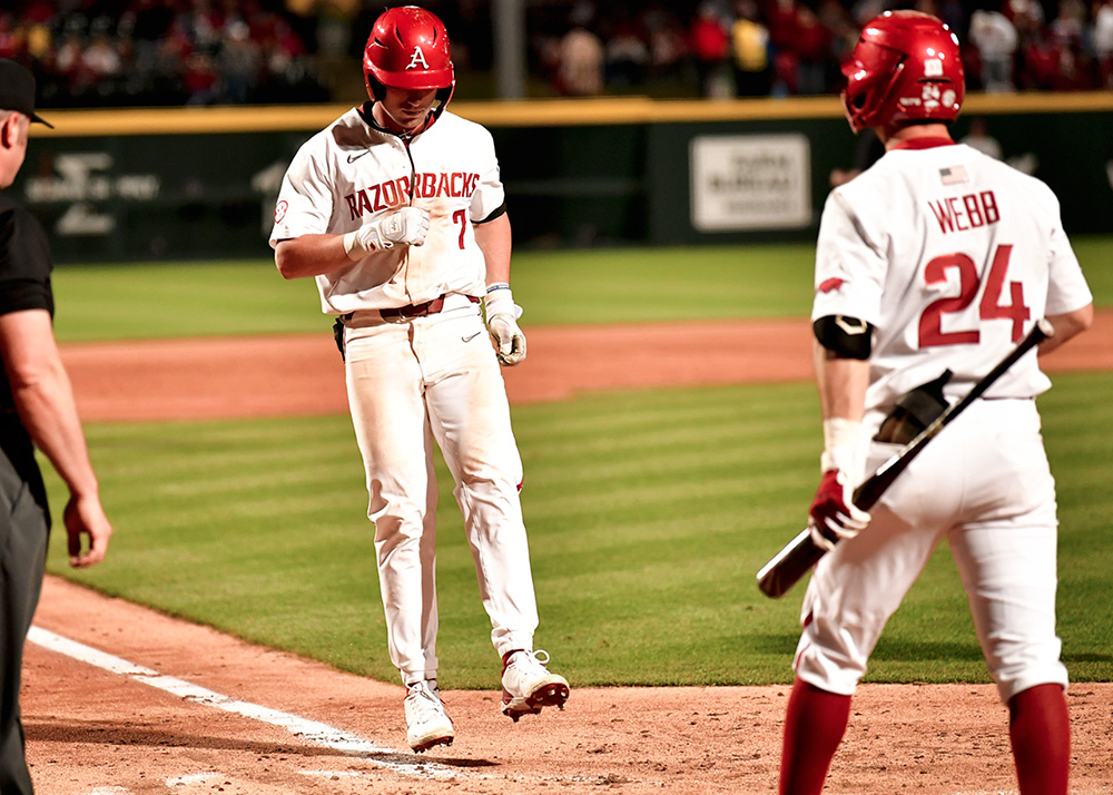 Hogs overcome early six-run deficit in 16-8 win over Little Rock