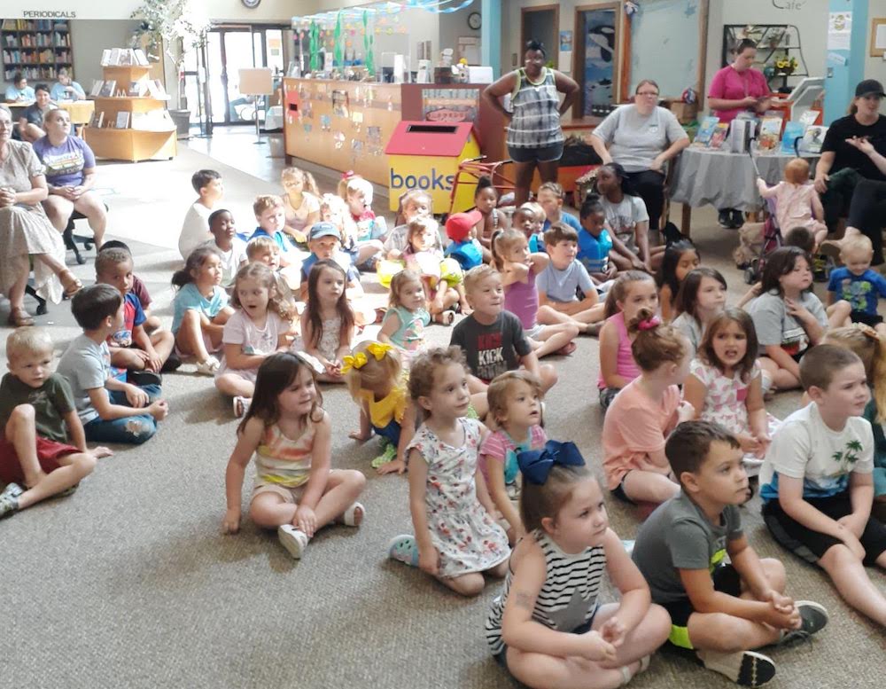 Library summer reading group learns about “Ocean Oddities”