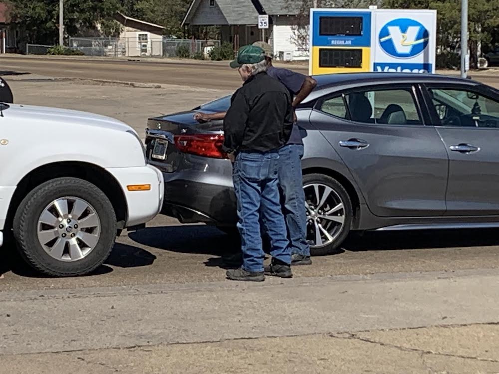Fender bender happens Friday afternoon at Pine and Martin in Warren