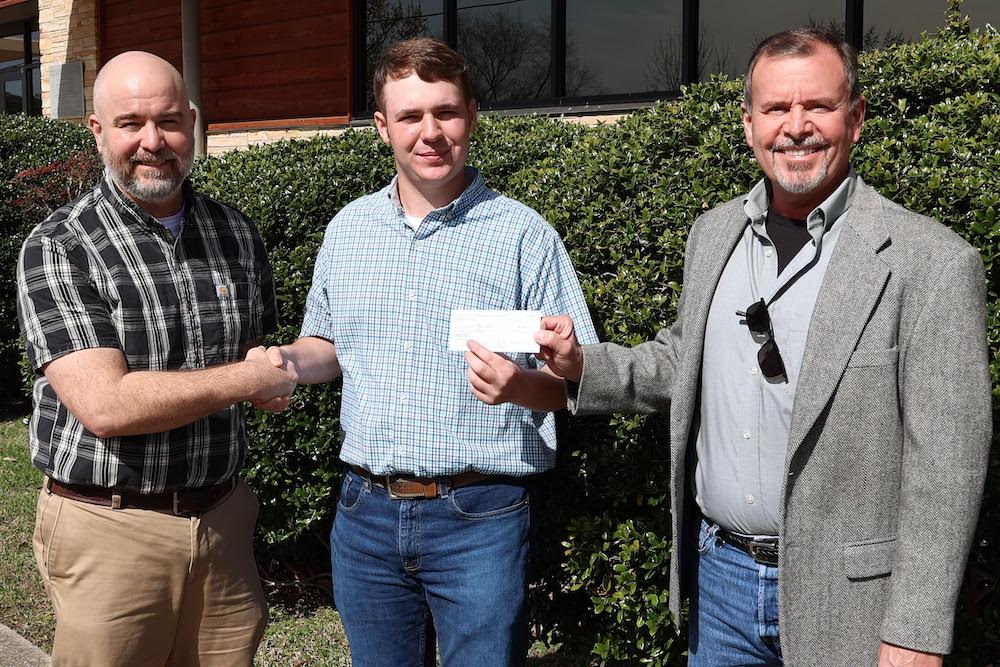 Ouachita Society of American Foresters (SAF) Awards Scholarship to UAM Forestry student and Hampton native