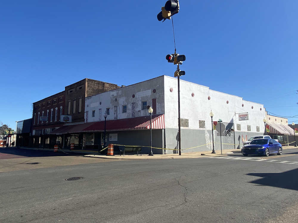 Details of the condition of three now condemned downtown Warren buildings described in letter from engineer to the City of Warren