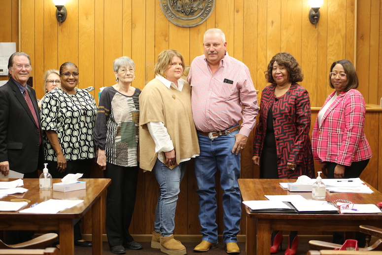 Resolution passed honoring late community member and businesswoman Sue Wagnon
