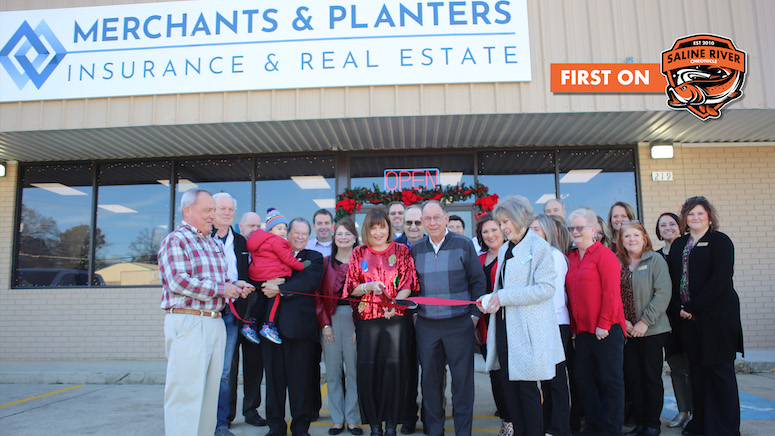 Merchants and Planters Insurance holds ribbon cutting at new West Central Street location